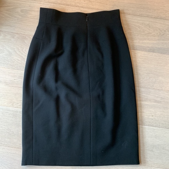 Vintage CHANEL Black Wool Silk Knee Length Skirt CC Logo Lining CC Buttons🖤 - Picture 5 of 16